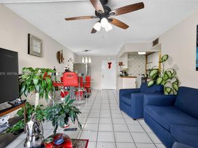 9678 Fontainebleau Blvd 411, Miami FL 33172