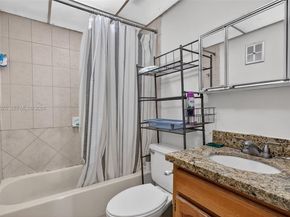 9678 Fontainebleau Blvd 411, Miami FL 33172