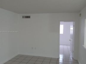 1230 W 54th St 216A, Hialeah FL 33012