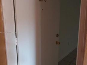 1230 W 54th St 216A, Hialeah FL 33012