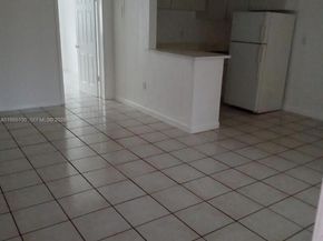 1230 W 54th St 216A, Hialeah FL 33012