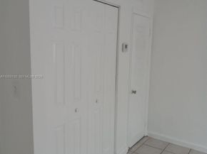 1230 W 54th St 216A, Hialeah FL 33012