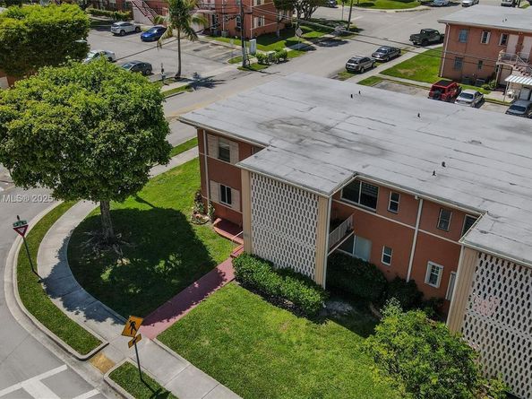 3600 SW 9th Ter 1B, Miami FL 33135