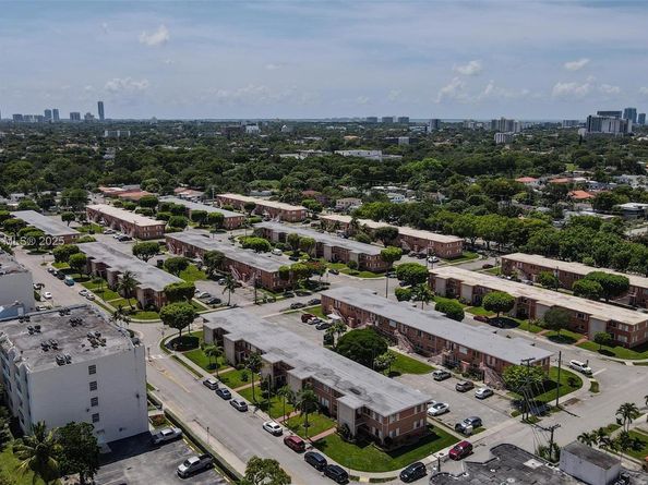 3600 SW 9th Ter 1B, Miami FL 33135