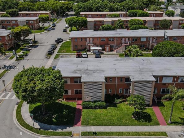 3600 SW 9th Ter 1B, Miami FL 33135