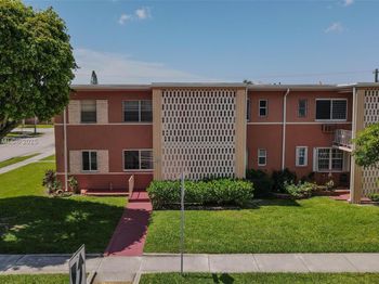 3600 SW 9th Ter