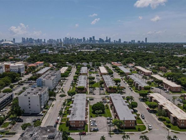 3600 SW 9th Ter 1B, Miami FL 33135