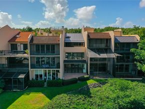 5990 Paradise Point Dr, Palmetto Bay FL 33157