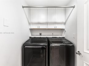 5990 Paradise Point Dr, Palmetto Bay FL 33157