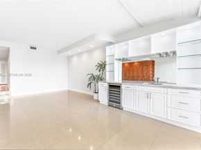 5990 Paradise Point Dr, Palmetto Bay FL 33157