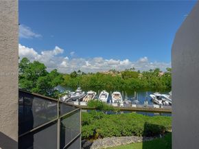 5990 Paradise Point Dr, Palmetto Bay FL 33157