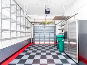 5990 Paradise Point Dr, Palmetto Bay FL 33157