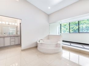 5990 Paradise Point Dr, Palmetto Bay FL 33157