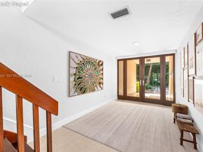 5990 Paradise Point Dr, Palmetto Bay FL 33157