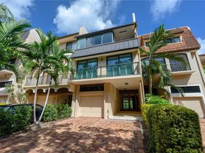 5990 Paradise Point Dr, Palmetto Bay FL 33157