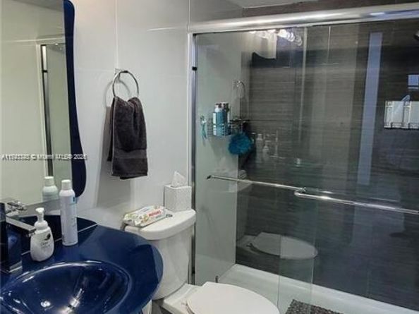 Undisclosed Address #A11743380, Pembroke Pines FL 33025
