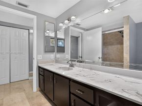 491 Ives Dairy Rd 3065, Miami FL 33179