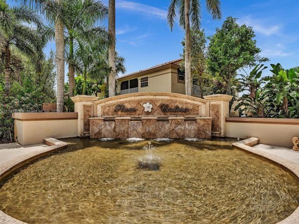 6538 Via Regina 9, Boca Raton FL 33433