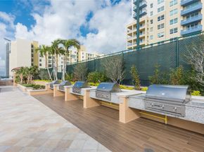 90 Alton Rd 2505, Miami Beach FL 33139