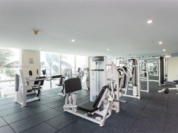 90 Alton Rd 2505, Miami Beach FL 33139