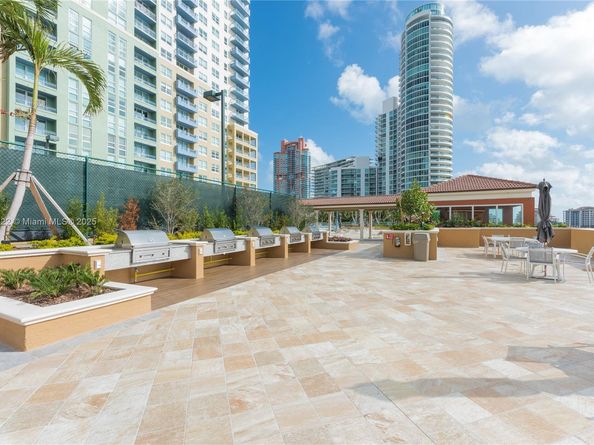 90 Alton Rd 2505, Miami Beach FL 33139