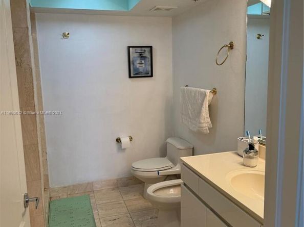 Undisclosed Address #A11690042, Miami Beach FL 33139