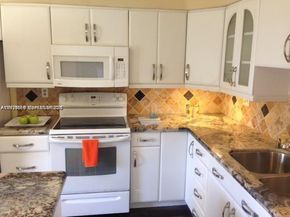 3910 Inverrary Blvd 304B, Lauderhill FL 33319