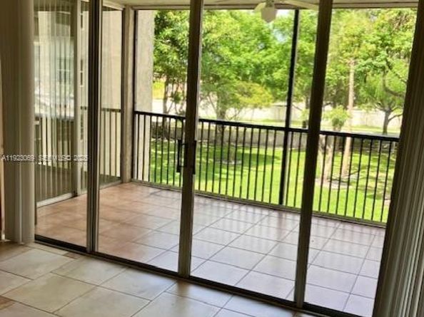 3910 Inverrary Blvd 304B, Lauderhill FL 33319