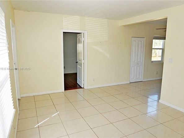 1636 NE 15th Ave, Fort Lauderdale FL 33305