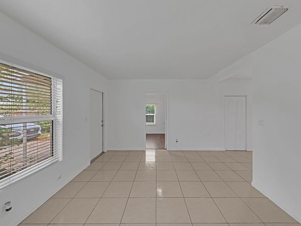 1636 NE 15th Ave, Fort Lauderdale FL 33305