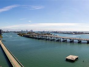 555 NE 15th St 30H, Miami FL 33132