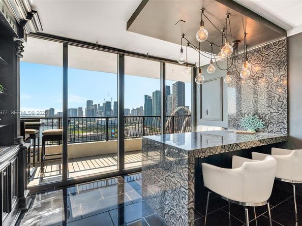 555 NE 15th St 30H, Miami FL 33132
