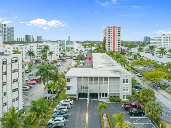 3177 S Ocean Dr 309, Hallandale Beach FL 33009