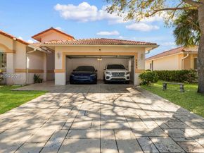 16898 Crestview Ln, Weston FL 33326