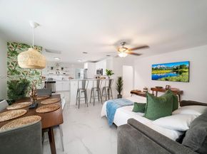 810 NW 21st Ct, Miami FL 33125