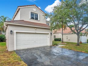 636 Sand Creek Cir, Weston FL 33327