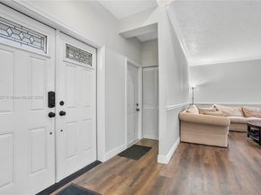 636 Sand Creek Cir, Weston FL 33327