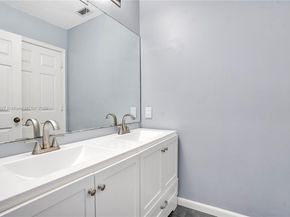 636 Sand Creek Cir, Weston FL 33327