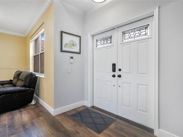 636 Sand Creek Cir, Weston FL 33327