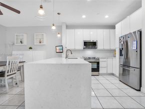 636 Sand Creek Cir, Weston FL 33327