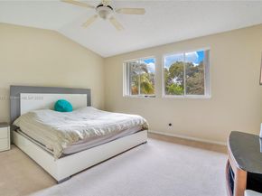 636 Sand Creek Cir, Weston FL 33327