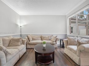 636 Sand Creek Cir, Weston FL 33327