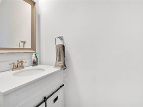 636 Sand Creek Cir, Weston FL 33327