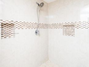 1833 S Ocean Dr 1007, Hallandale Beach FL 33009