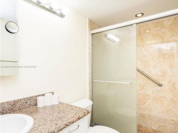 1833 S Ocean Dr 1007, Hallandale Beach FL 33009