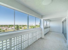 3301 Spanish Moss Ter 802, Lauderhill FL 33319