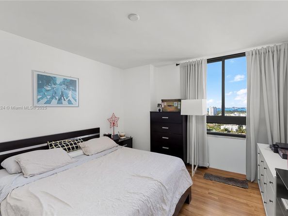 1330 West Ave 2513, Miami Beach FL 33139