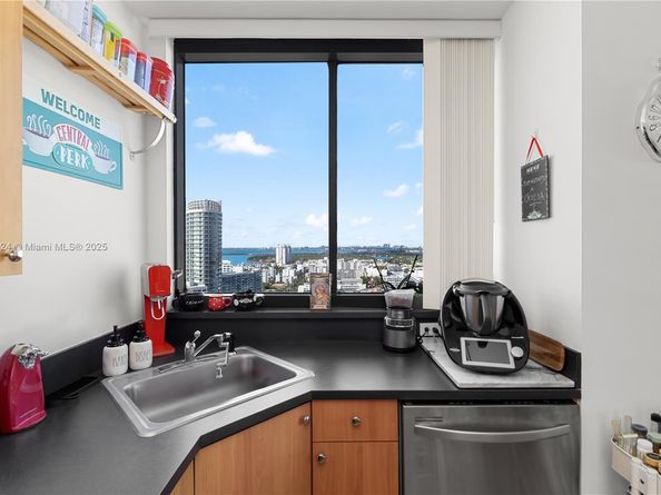 1330 West Ave 2513, Miami Beach FL 33139