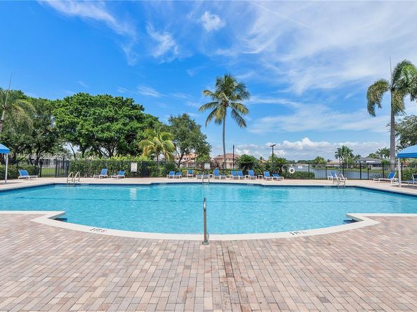 Undisclosed Address #A11875818, Weston FL 33327