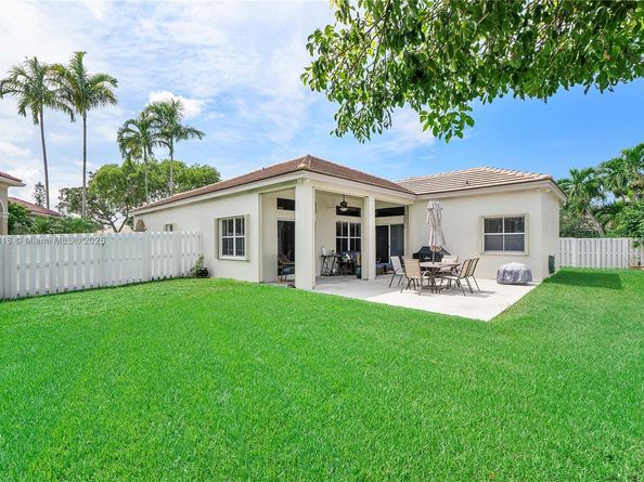 Undisclosed Address #A11875818, Weston FL 33327